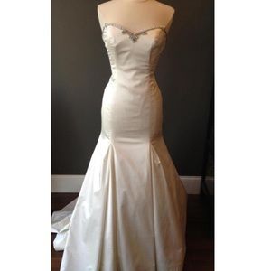 Hayley Page 100% Silk Ivory Mermaid Wedding Gown